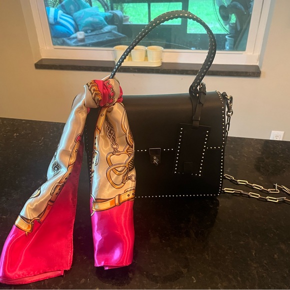 Accessories - Elegant Pink and Cream Scarf
